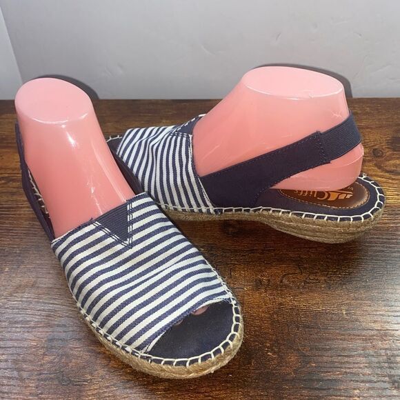 Cliffs by WHITE MOUNTAIN Wm’s Sz 9 Navy Blue Stripe Wedge Sandals - Picture 3 of 8